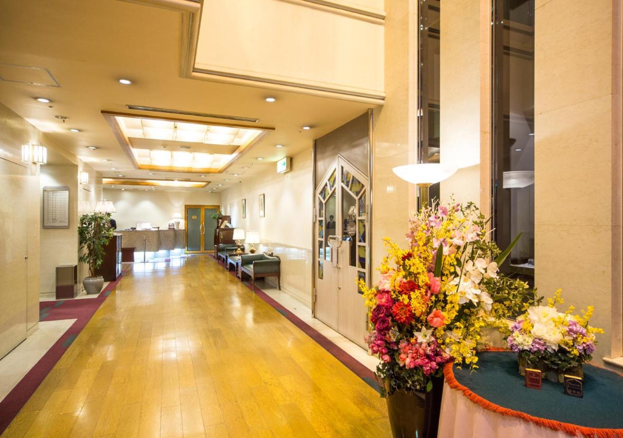 Hotel Claiton Esaka Suita Esterno foto