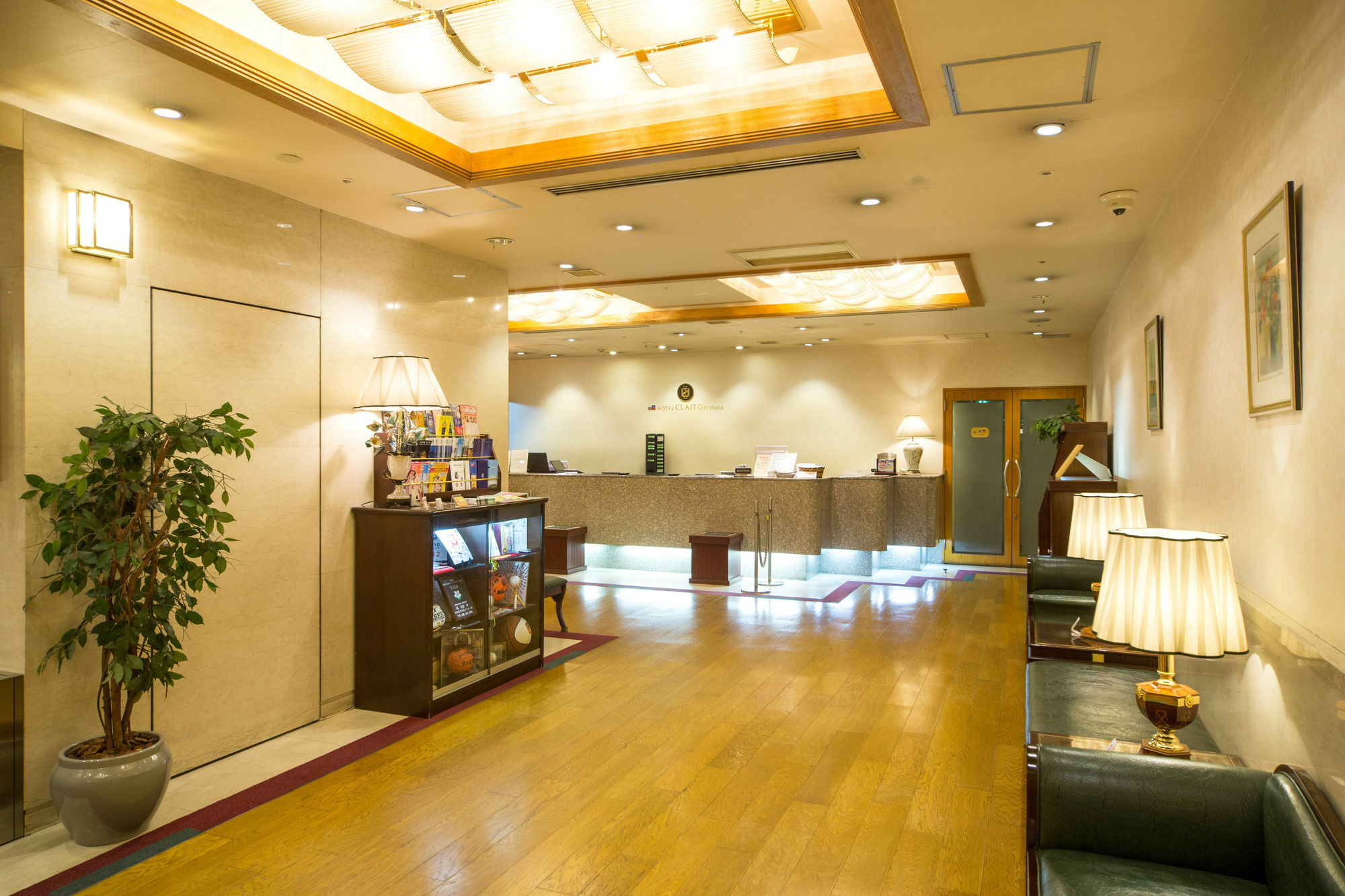 Hotel Claiton Esaka Suita Esterno foto